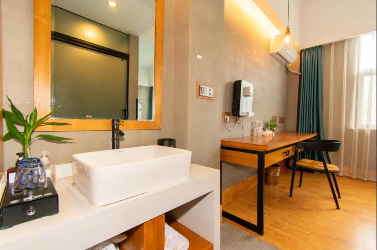 Gongxili - Chujian Hotel Kunming Dış mekan fotoğraf